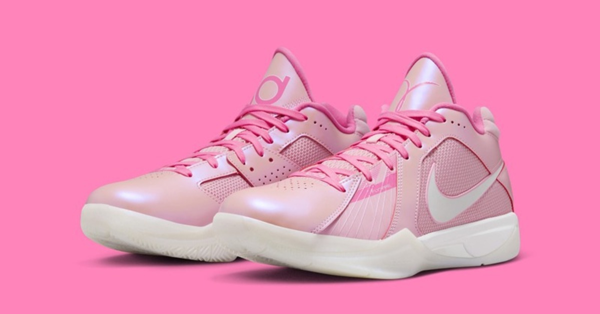 First Images of the Nike KD 3 "Aunt Pearl"